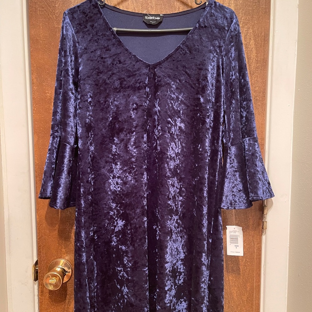 BEBE Navy blue velvet dress. Size Small